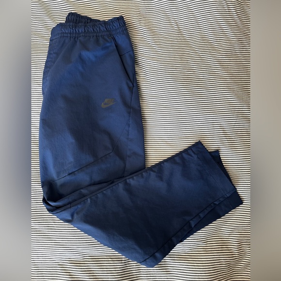 Nike Woven Tech Pants- Blue XL - Picture 2 of 4